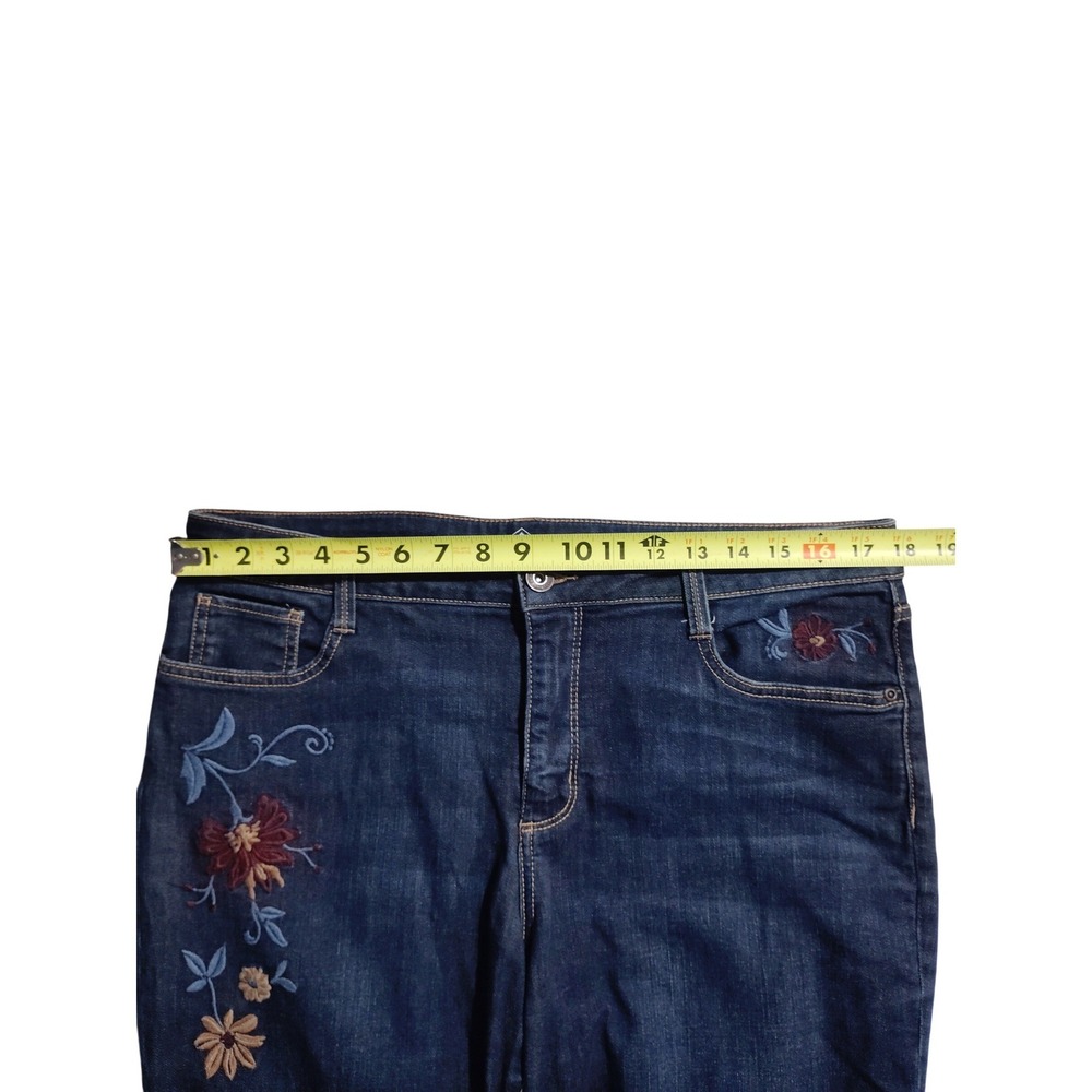 St Johns Bay Womens Dark Wash Floral Embroidered Straight Leg Jeans Size 16P - Picture 8 of 11